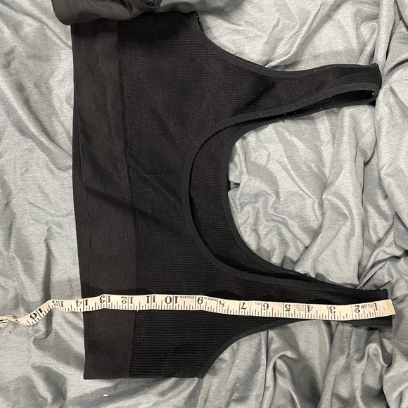 Bra lot - Picture 3 of 3